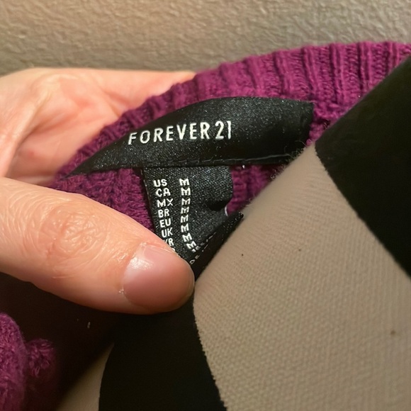 Womens Forever 21 Sweater - Picture 2 of 3